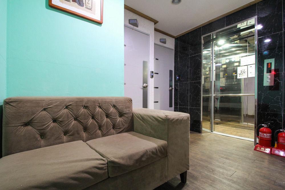 Must Stay Seul Exterior foto